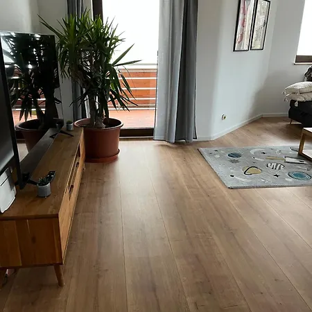 Superschoene 4-zimmerwohnung דירה האלשטדט