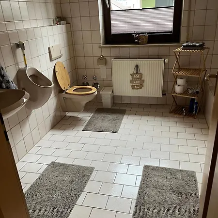 Superschöne 4-zimmerwohnung Hallstadt