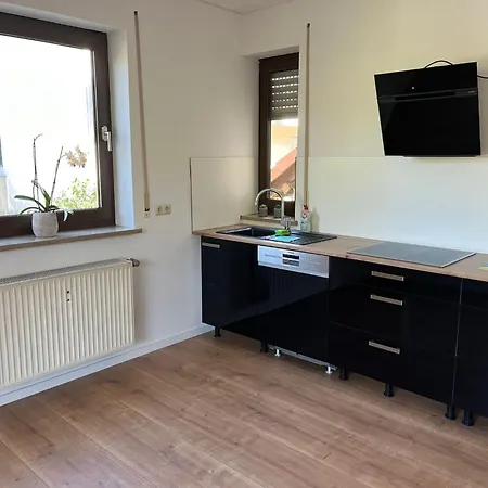 Daire Superschoene 4-zimmerwohnung Hallstadt